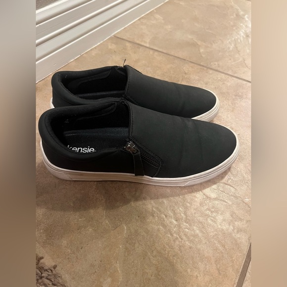 Kensie Black Slip-On Sneakers - Picture 3 of 7